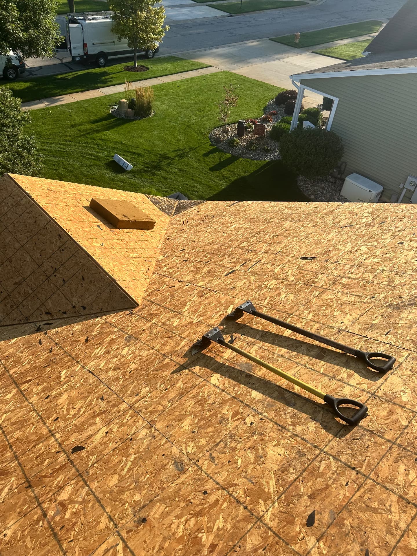 Full tear-off & new decking — Dundee, MI