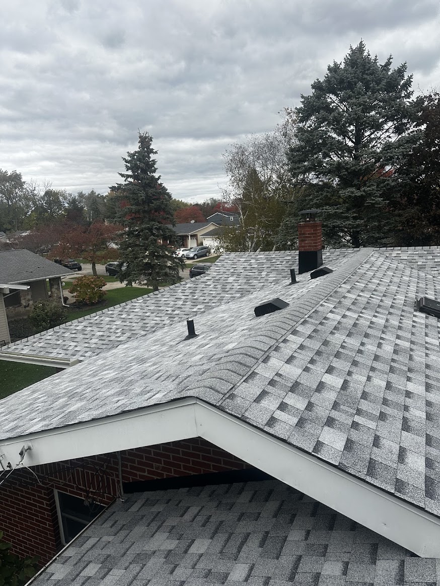 Complete re-roof w/ new vents — Ida, MI